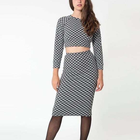 American Apparel Dresses & Skirts - American Apparel Small Black and White Midi Pencil Skirt with Slit for Work